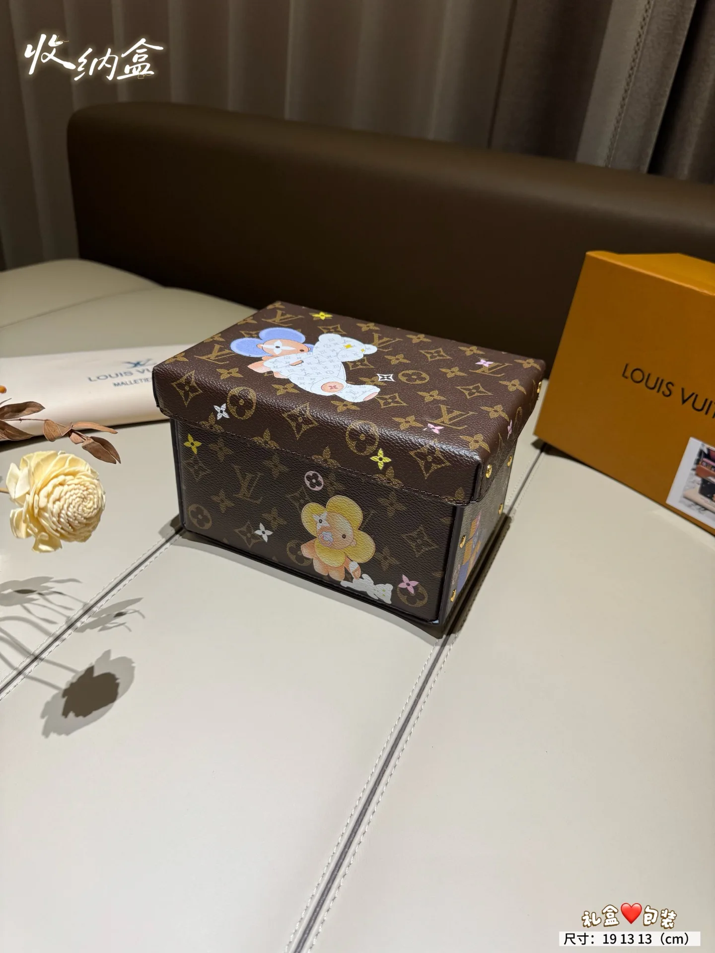 Текстиль Louis Vuitton 18013180