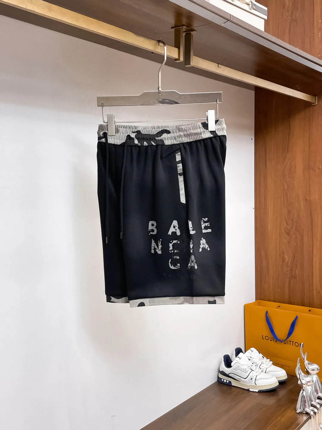 Шорты Мужские Balenciaga 13417525