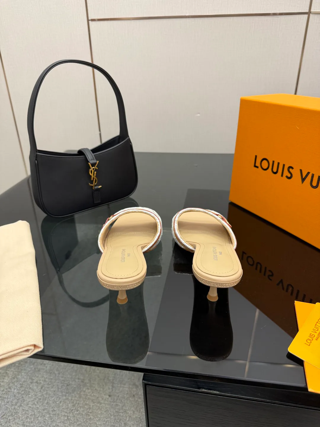 Босоножки Женские Louis Vuitton 1874539