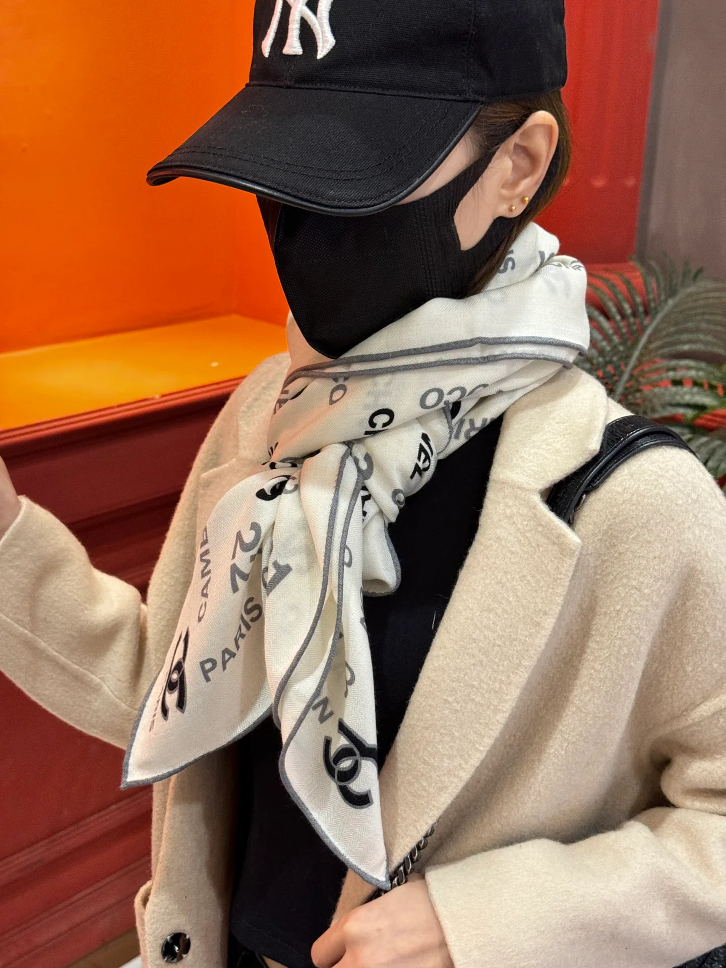 Платки Chanel 11335429