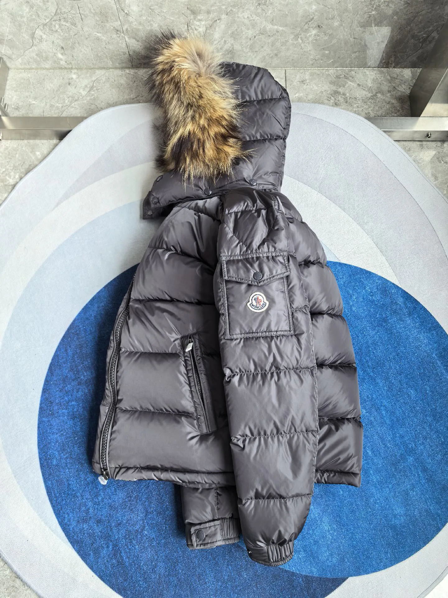 Куртки И Пуховики Женские Moncler 18761342