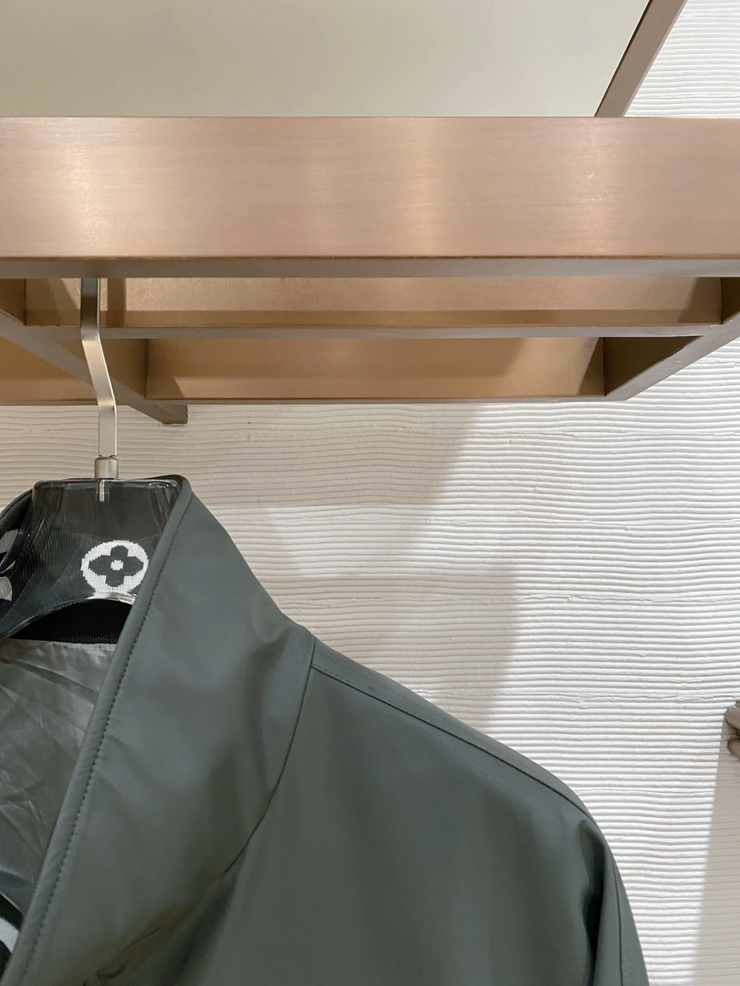 Куртки И Пуховики Мужские Louis Vuitton 10300315