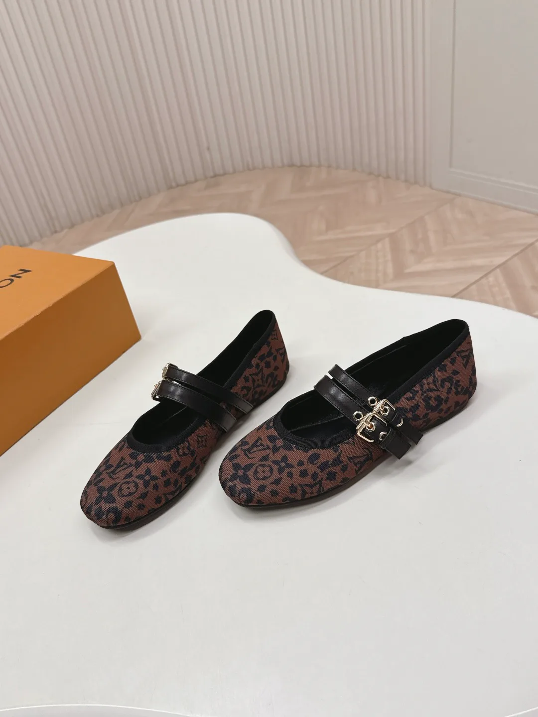 Туфли Женские Louis Vuitton 13553644