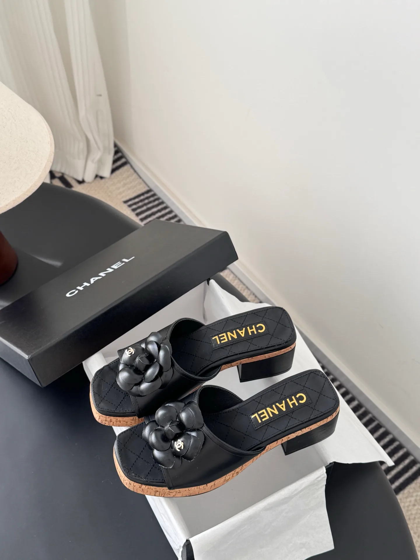 Босоножки Женские Chanel 10939142