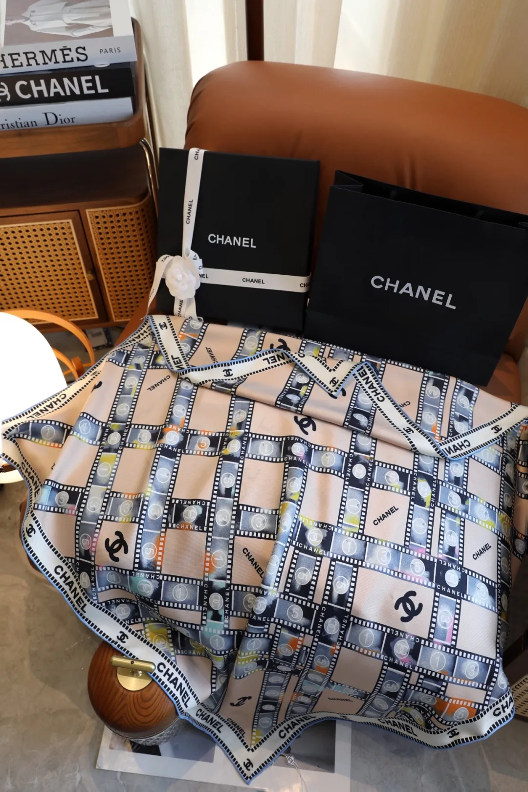 Платки Chanel 13351572
