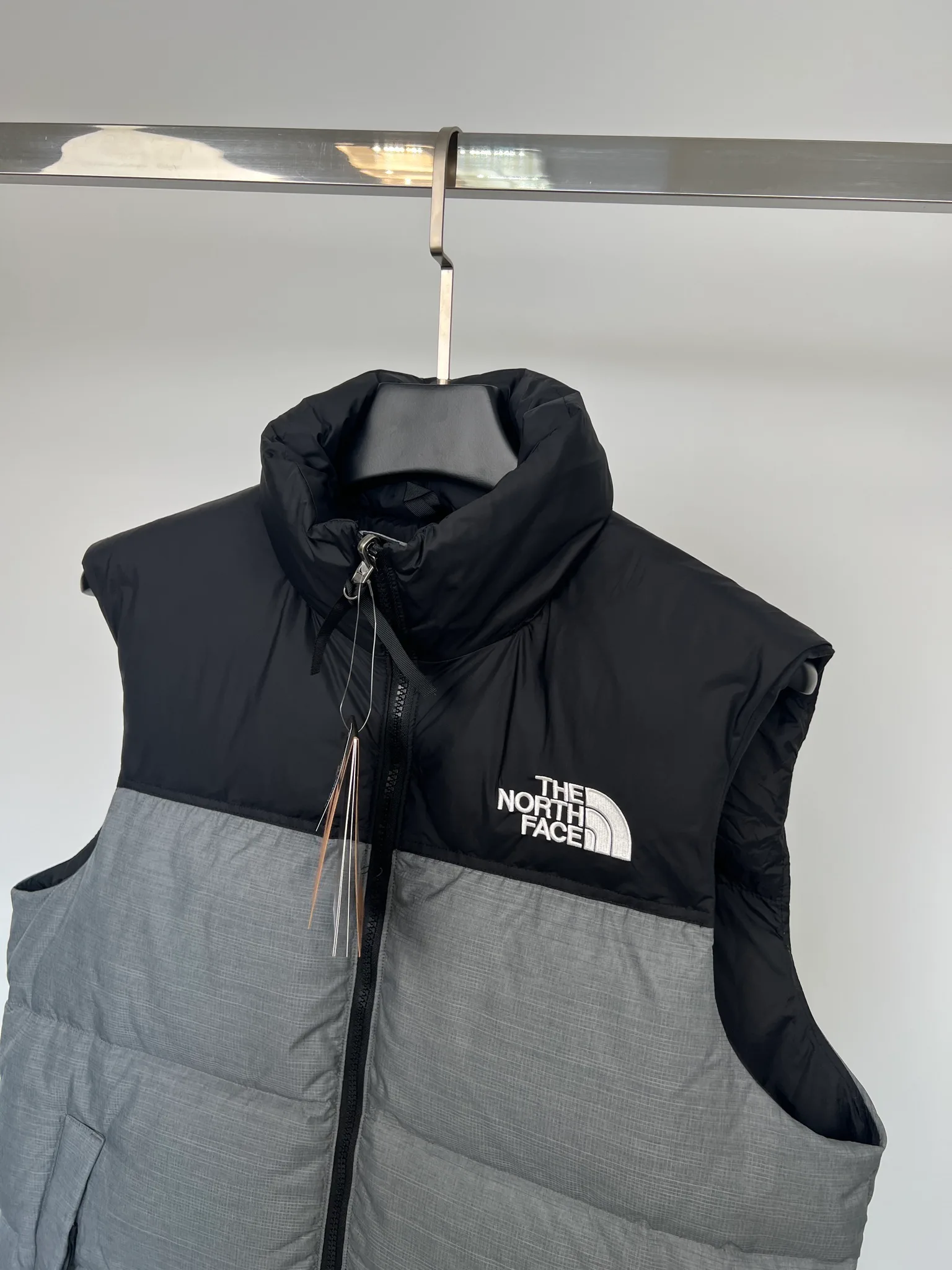 Жилеты Женские The North Face 18416028