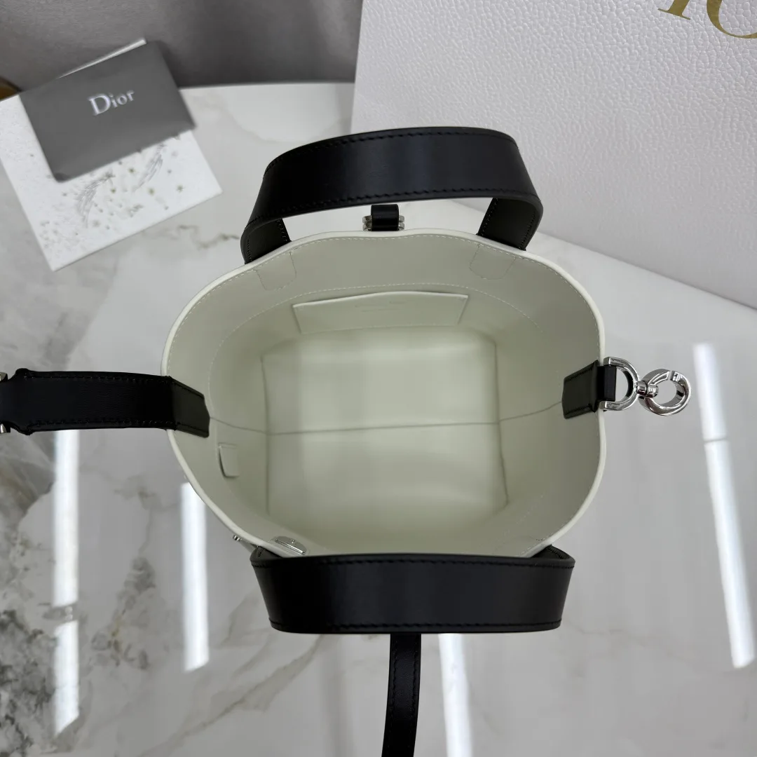 Классические Сумки Женские Christian Dior 11905701