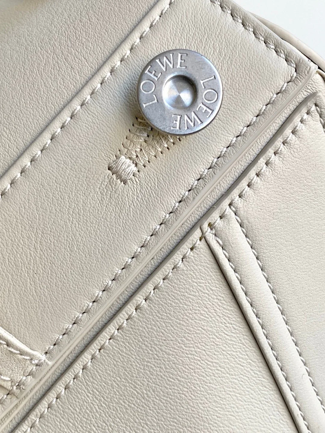 Классические Сумки Женские Loewe 12885178