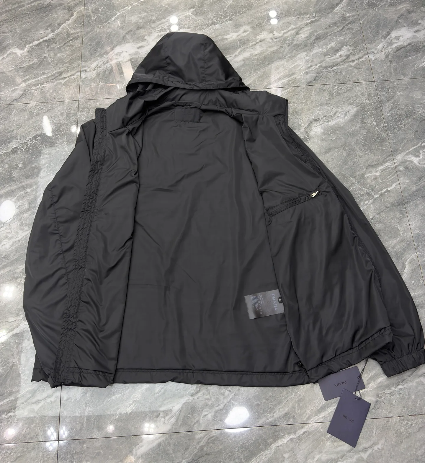 Куртки И Пуховики Мужские Prada 11690850