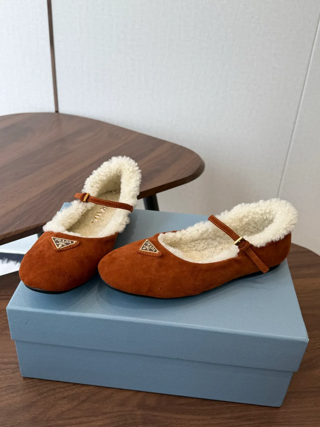 Туфли Женские Prada 18833594