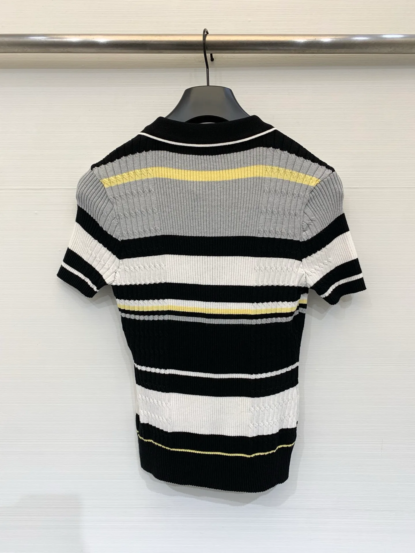 Футболки Женские Prada 13285372