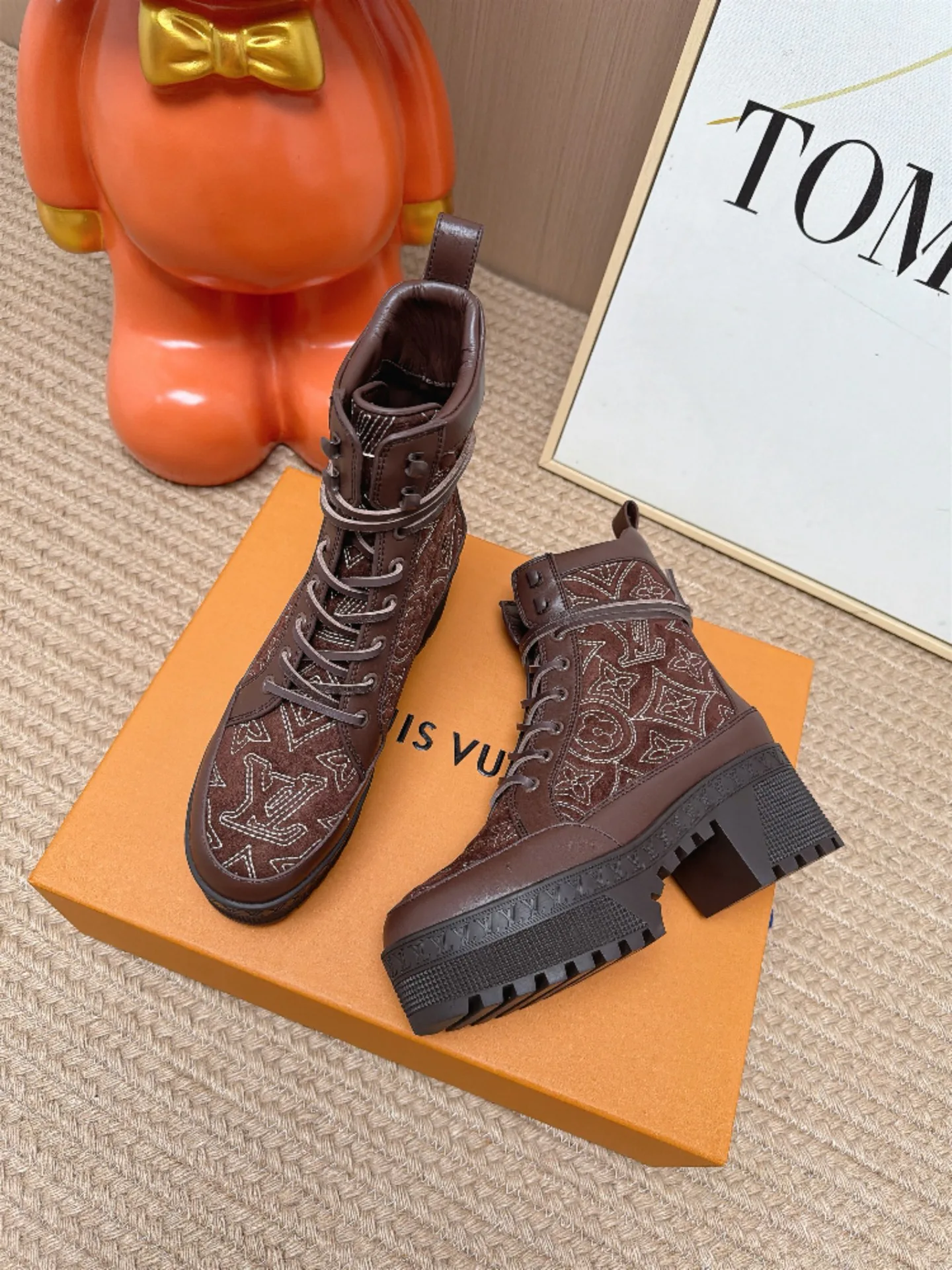 Ботинки Женские Louis Vuitton 18239718