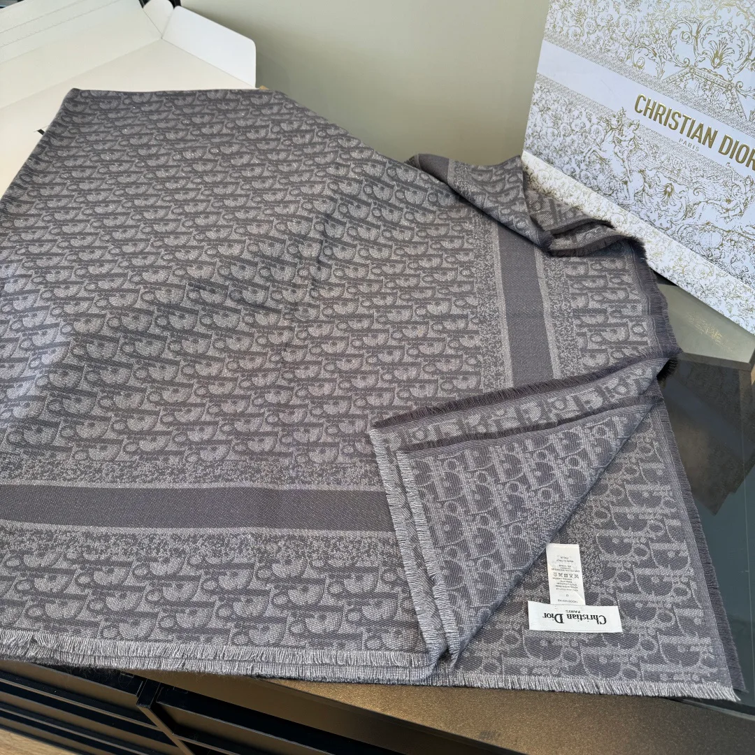 Шарфы Christian Dior 17935861