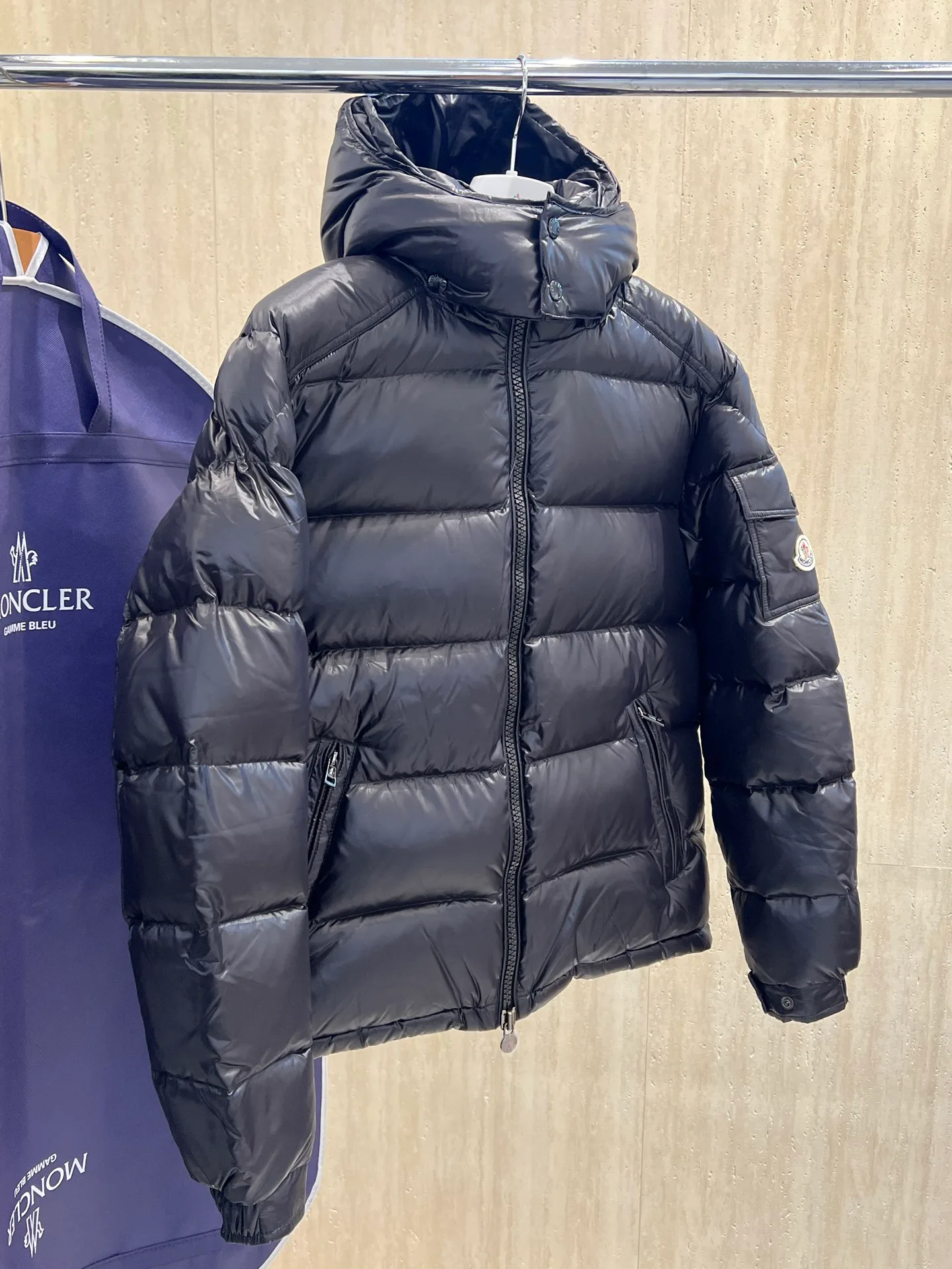 Куртки И Пуховики Женские Moncler 18723403