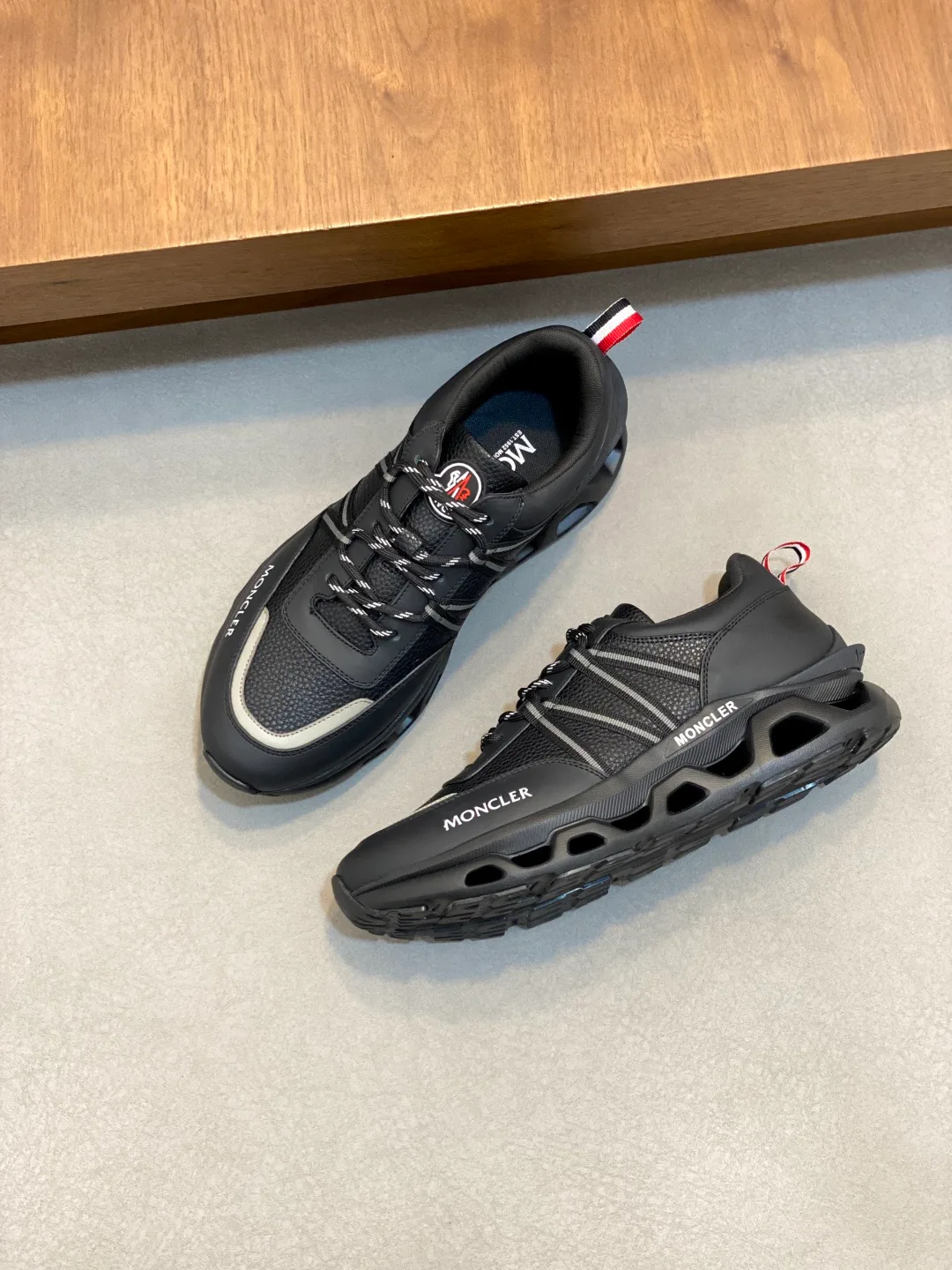 Кроссовки Мужские Moncler 306033