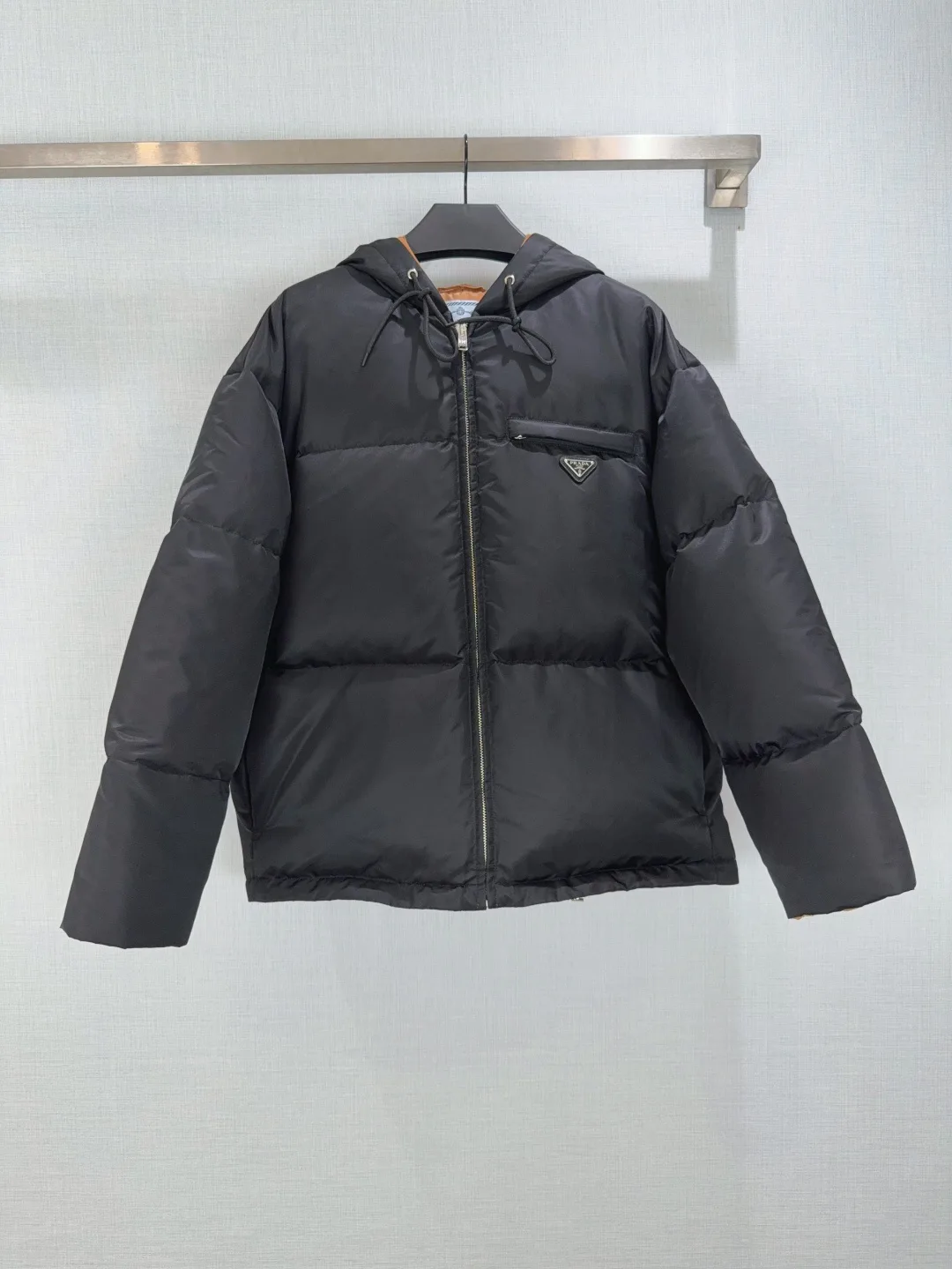 Куртки И Пуховики Женские Prada 18898477