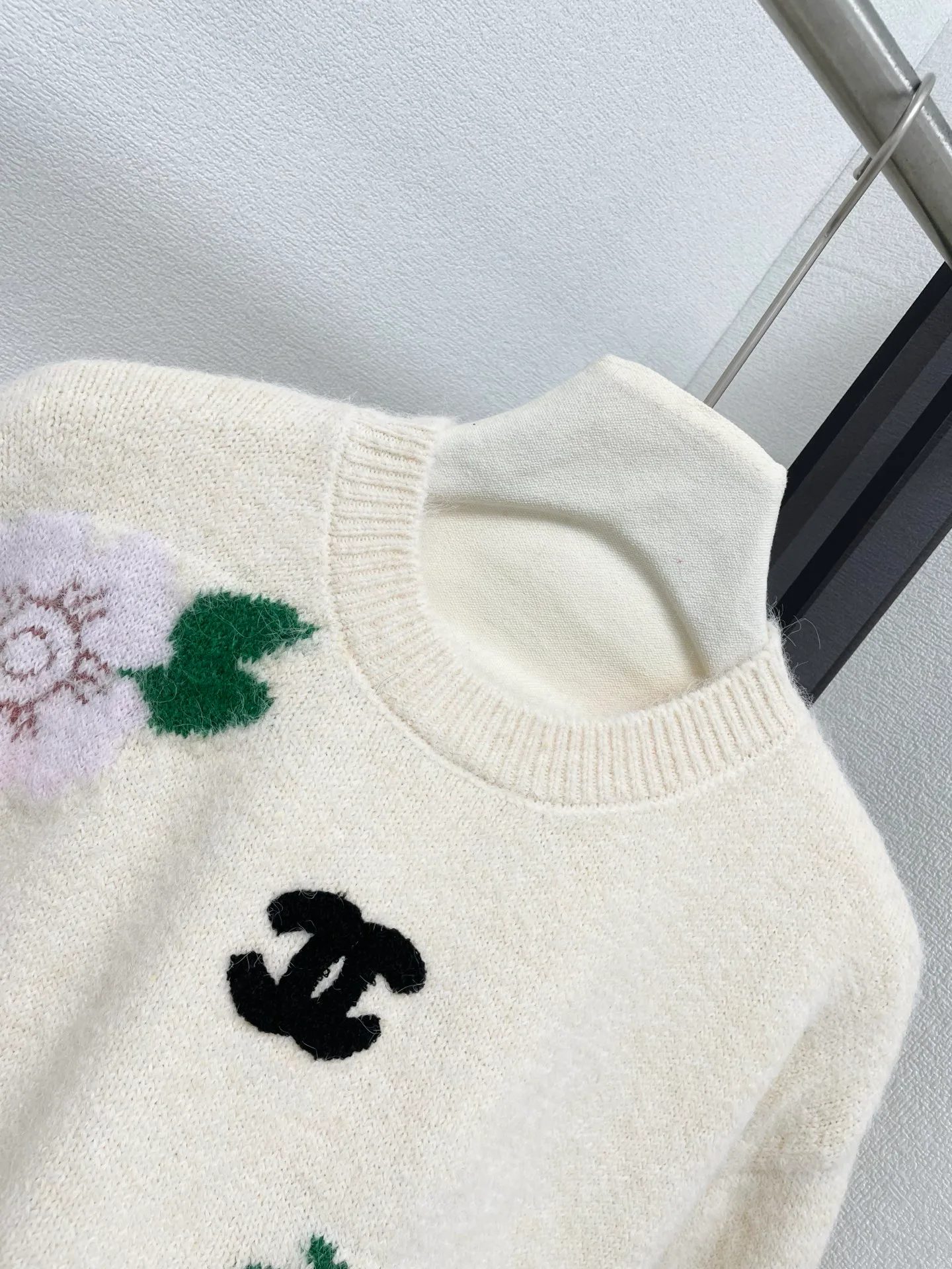 Джемперы И Свитеры Женские Chanel 2280359