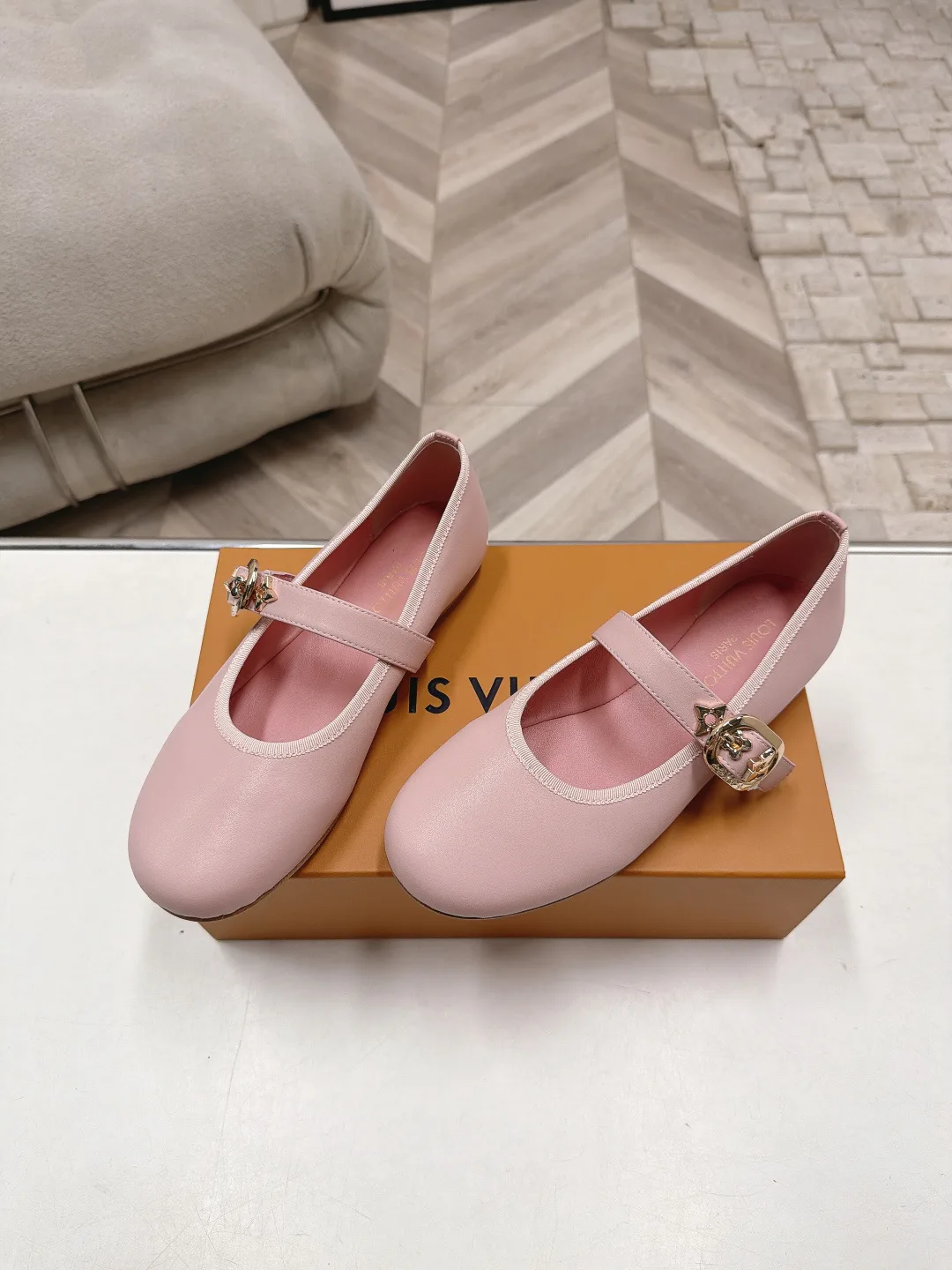 Балетки Женские Louis Vuitton 17968743