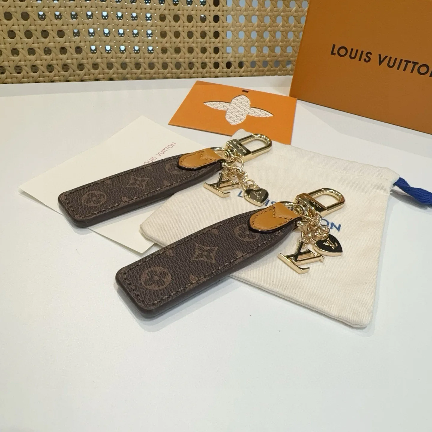 Ключницы Louis Vuitton 822792