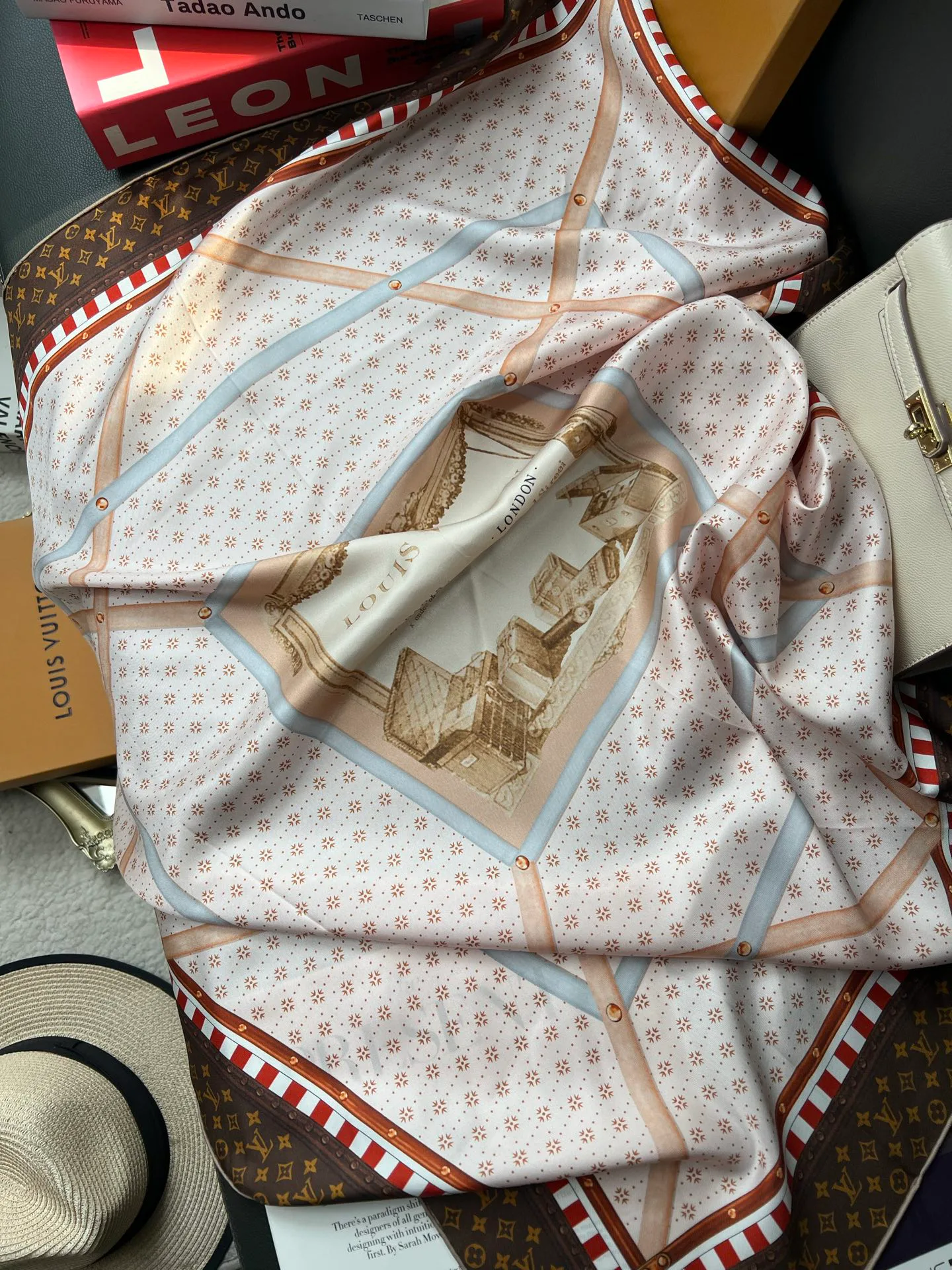 Платки Louis Vuitton 13478527