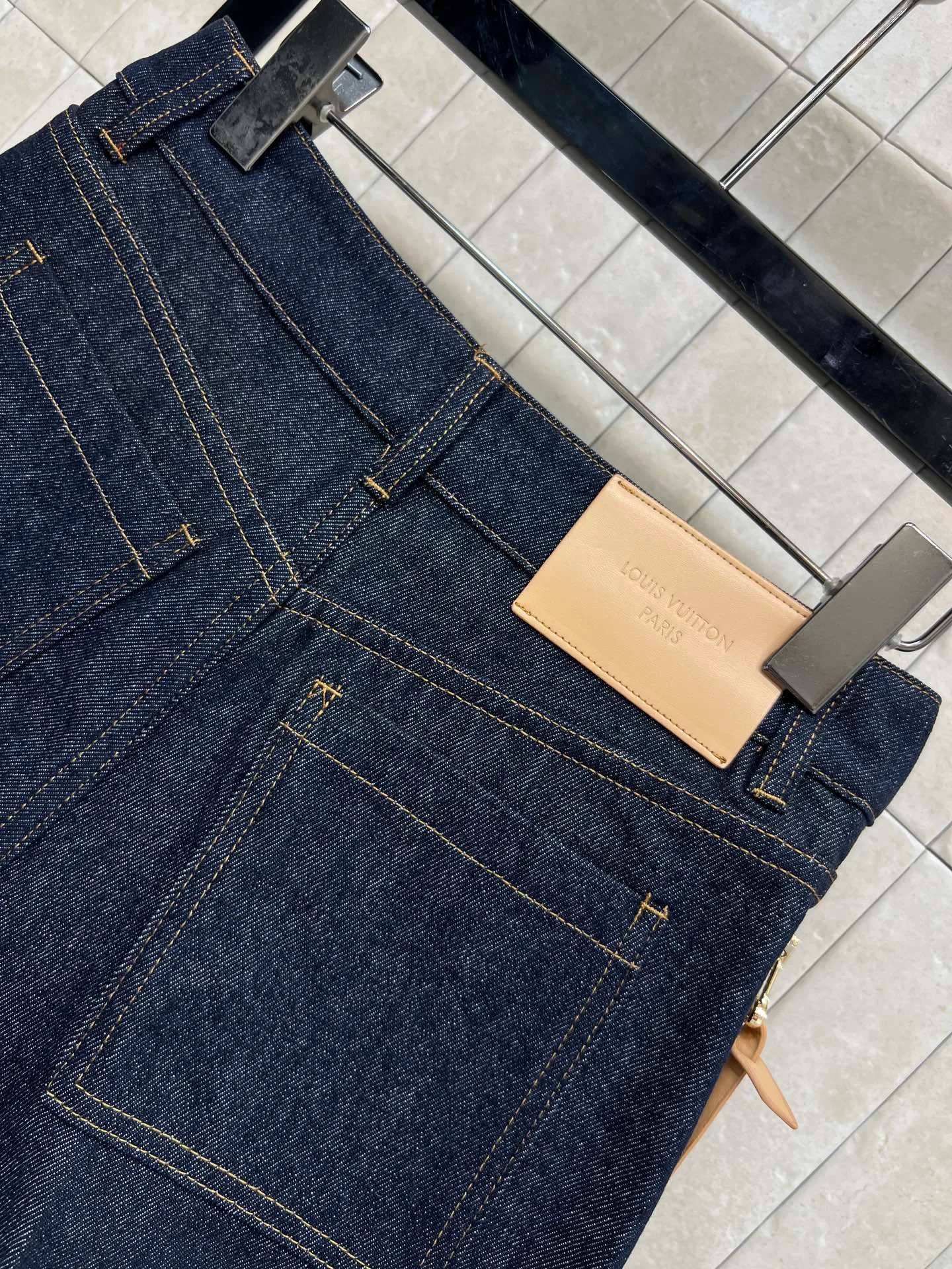 Шорты Женские Louis Vuitton 11612377