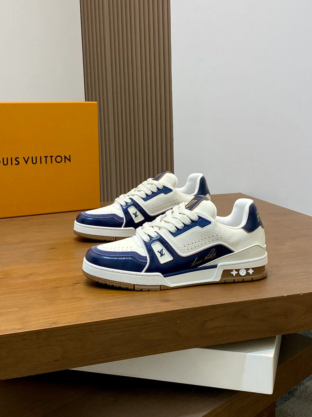 Кроссовки Мужские Louis Vuitton 11763481