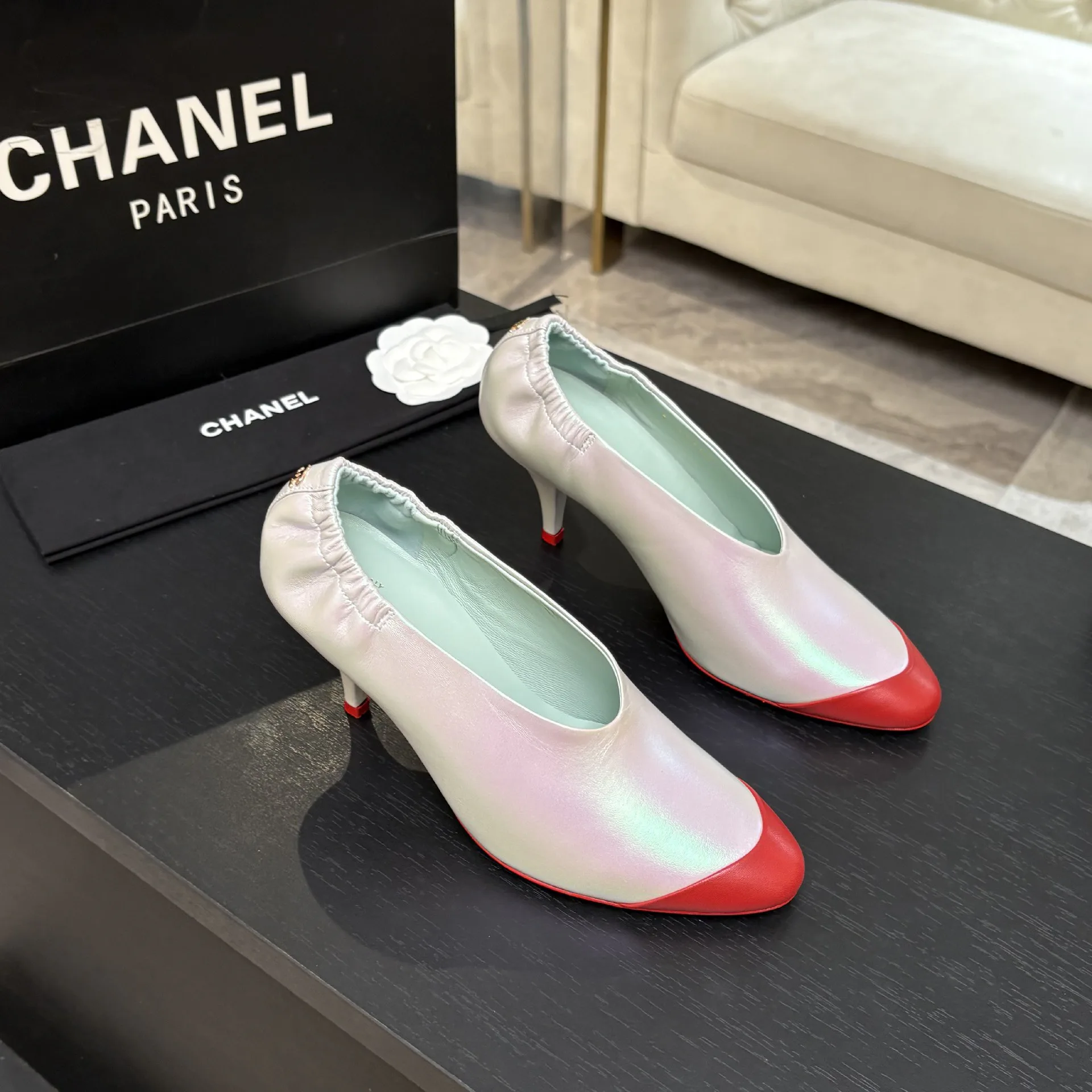Туфли Женские Chanel 19237763