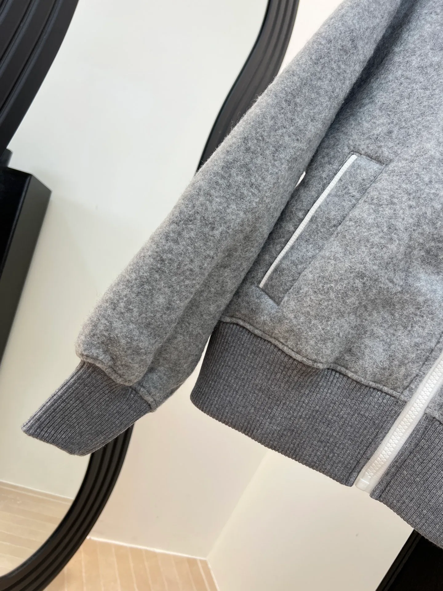 Куртки И Пуховики Женские Canada Goose 17923101