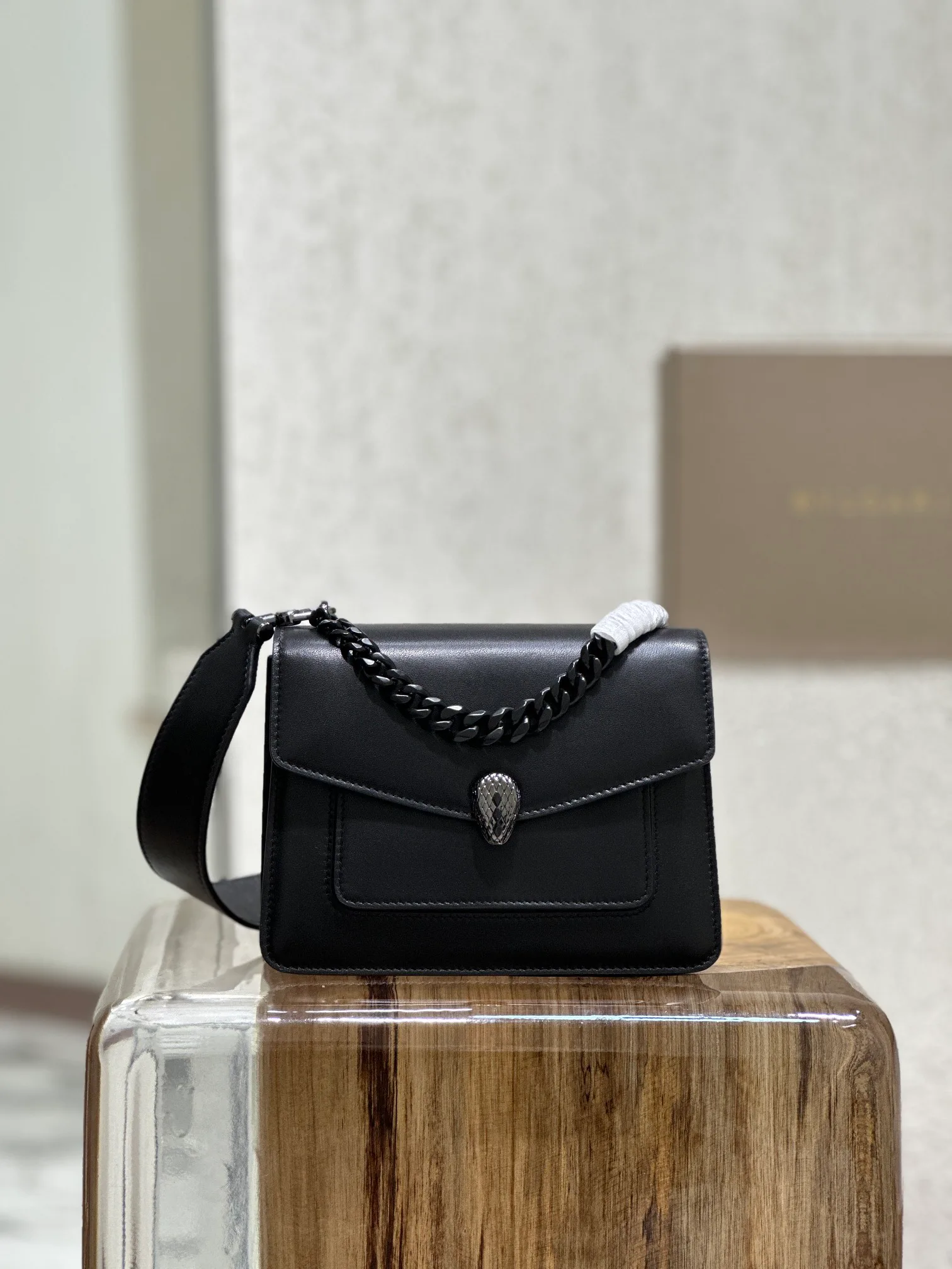 Сумки На Ремне Женские Bvlgari 5080463