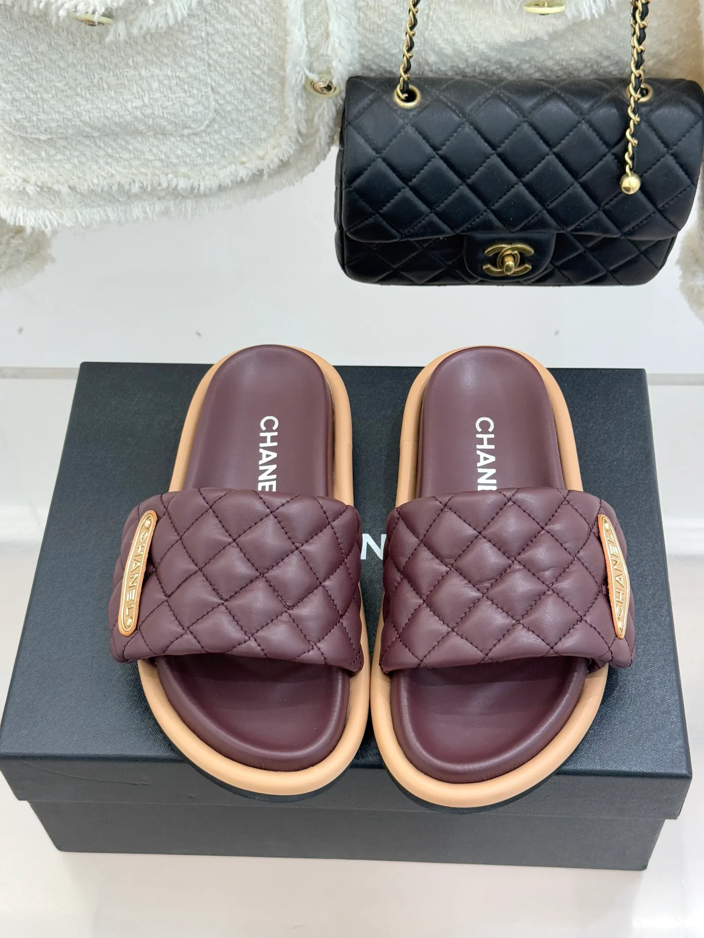 Шлепанцы Женские Chanel 11167412