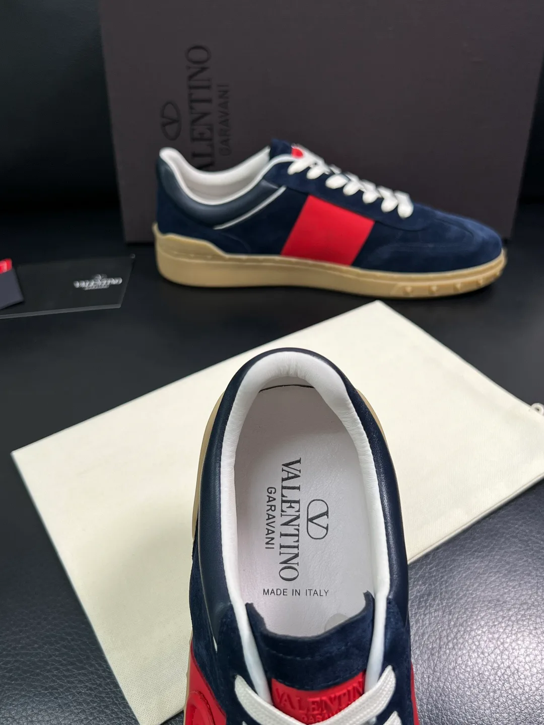 Кроссовки Женские Valentino 17093910