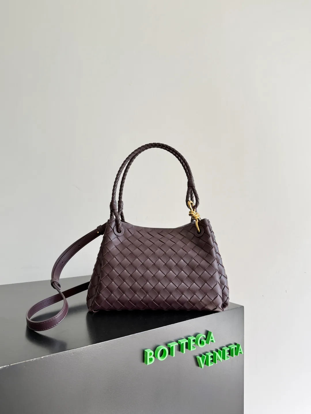 Классические Сумки Женские Bottega Veneta 9860478