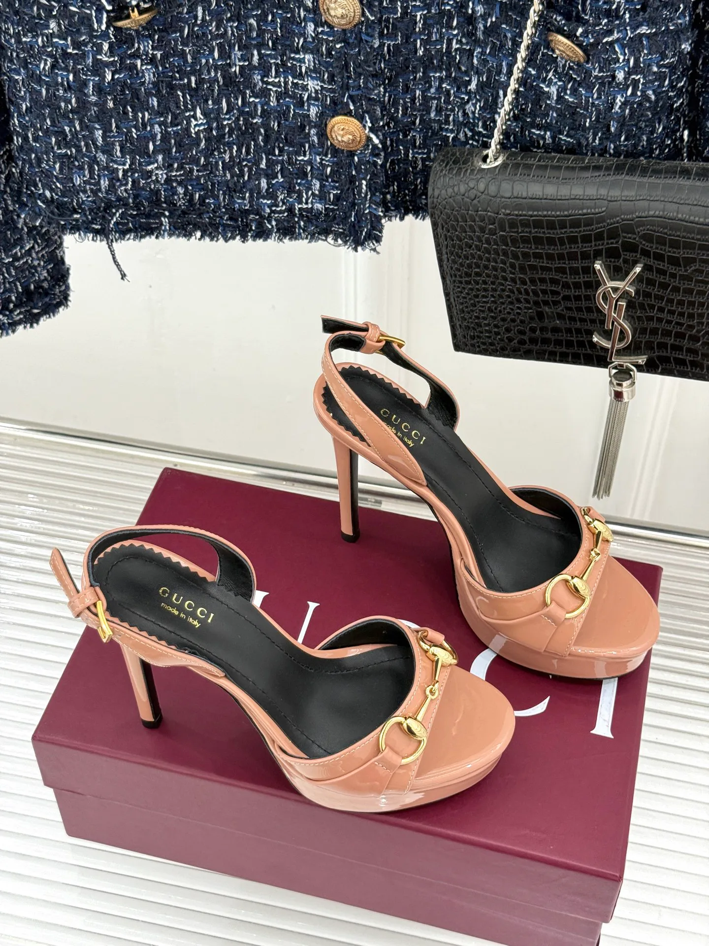 Босоножки Женские Gucci 17646533