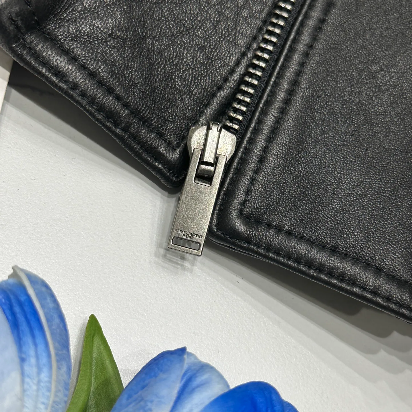 Кожаные Куртки И Дублёнки Женские Saint Laurent 11544767