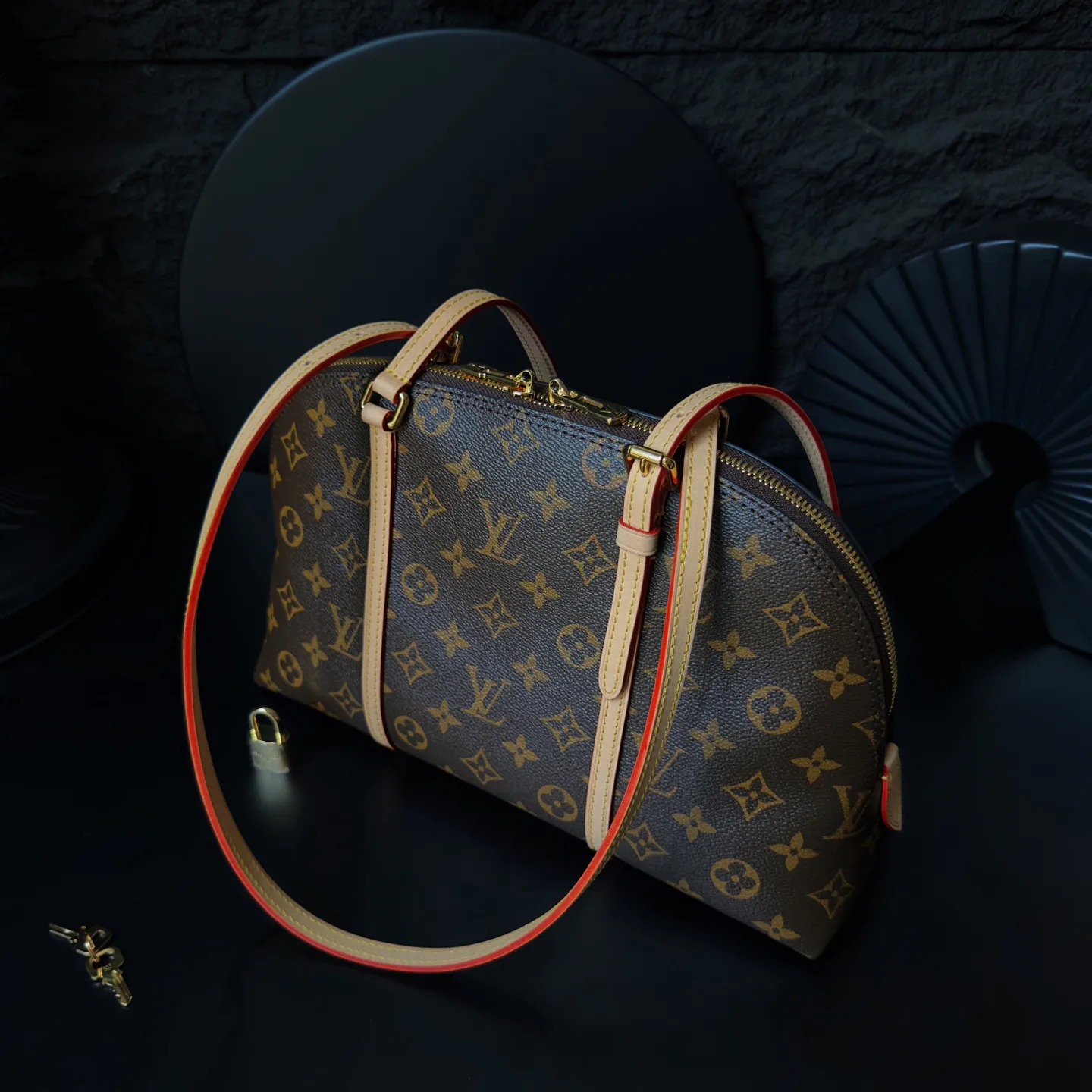 Классические Сумки Женские Louis Vuitton 17498635