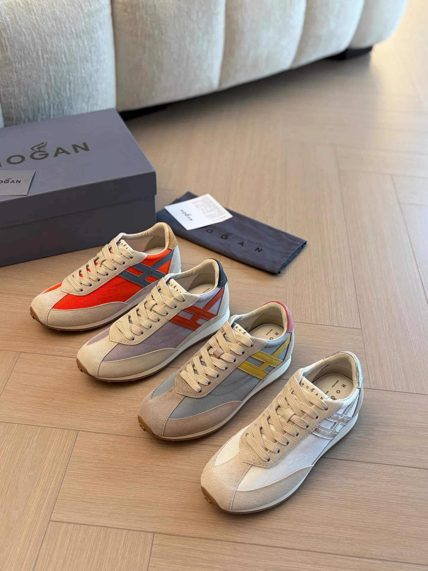 Кроссовки Женские Hogan 18063998