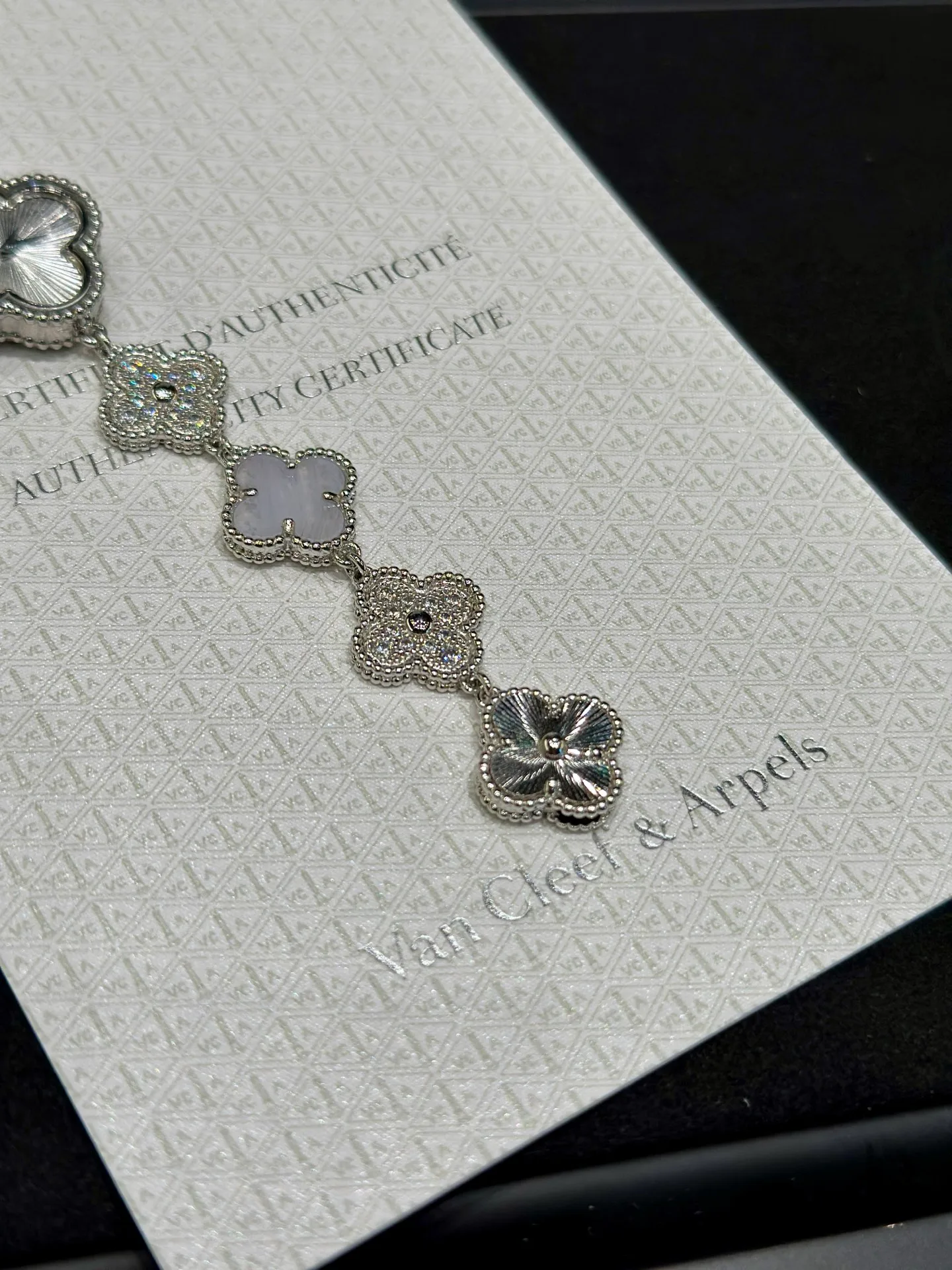 Бижутерия Van Cleef & Arpels 964185