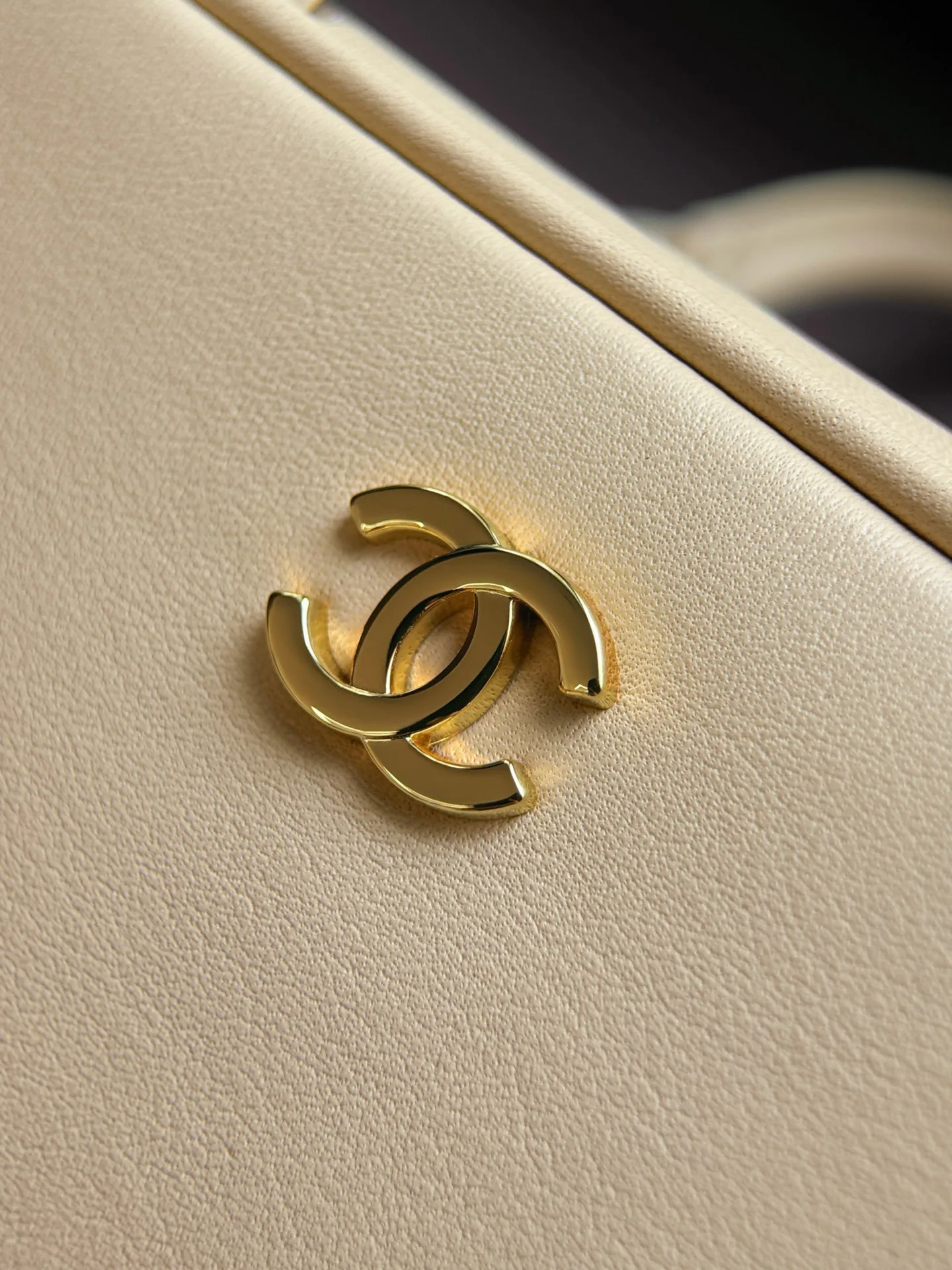 Классические Сумки Женские Chanel 18147890