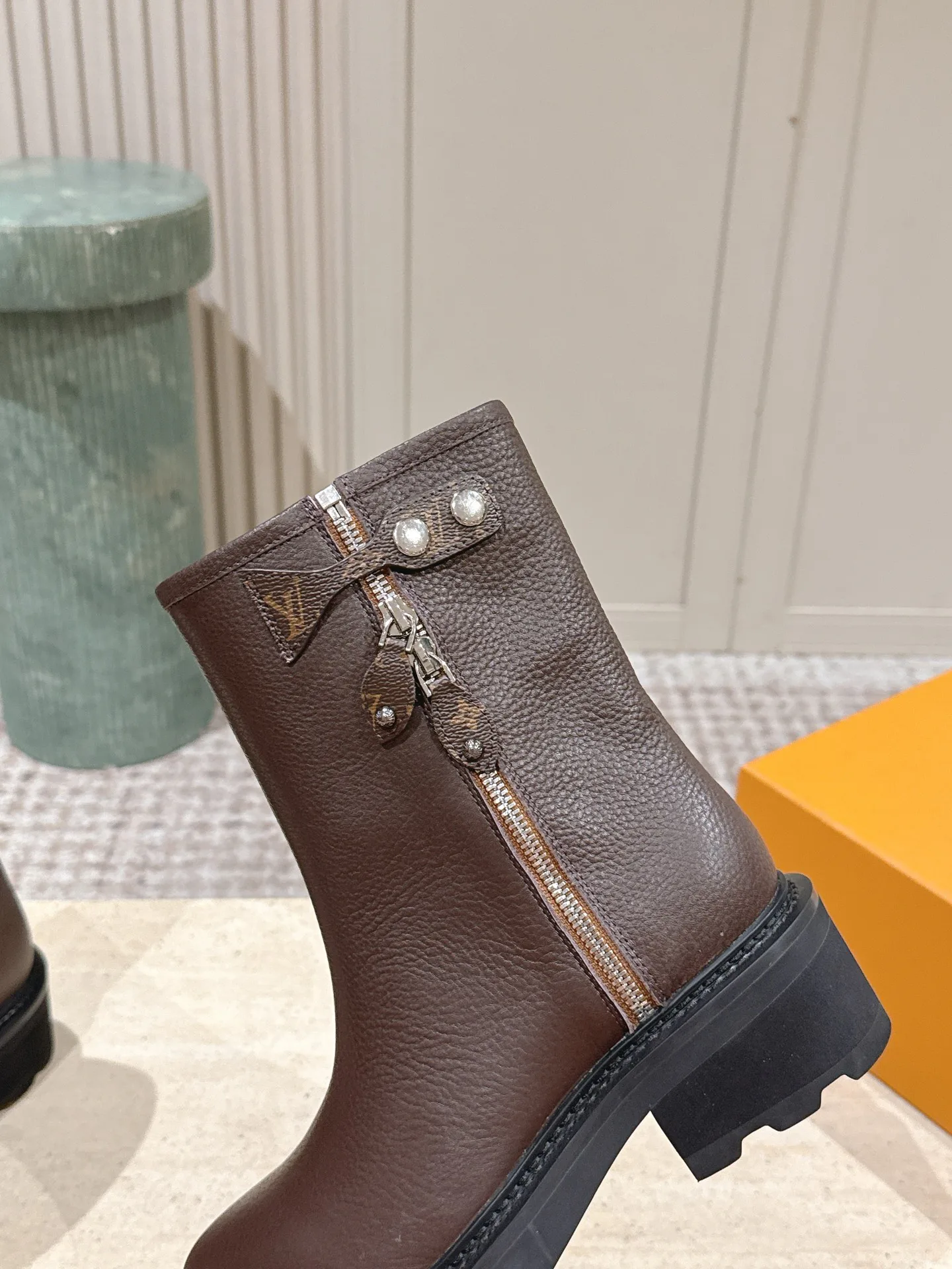 Ботинки Женские Louis Vuitton 18397747