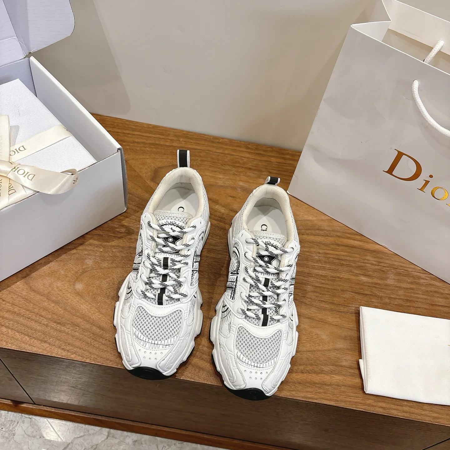 Кроссовки Женские Christian Dior 11647862