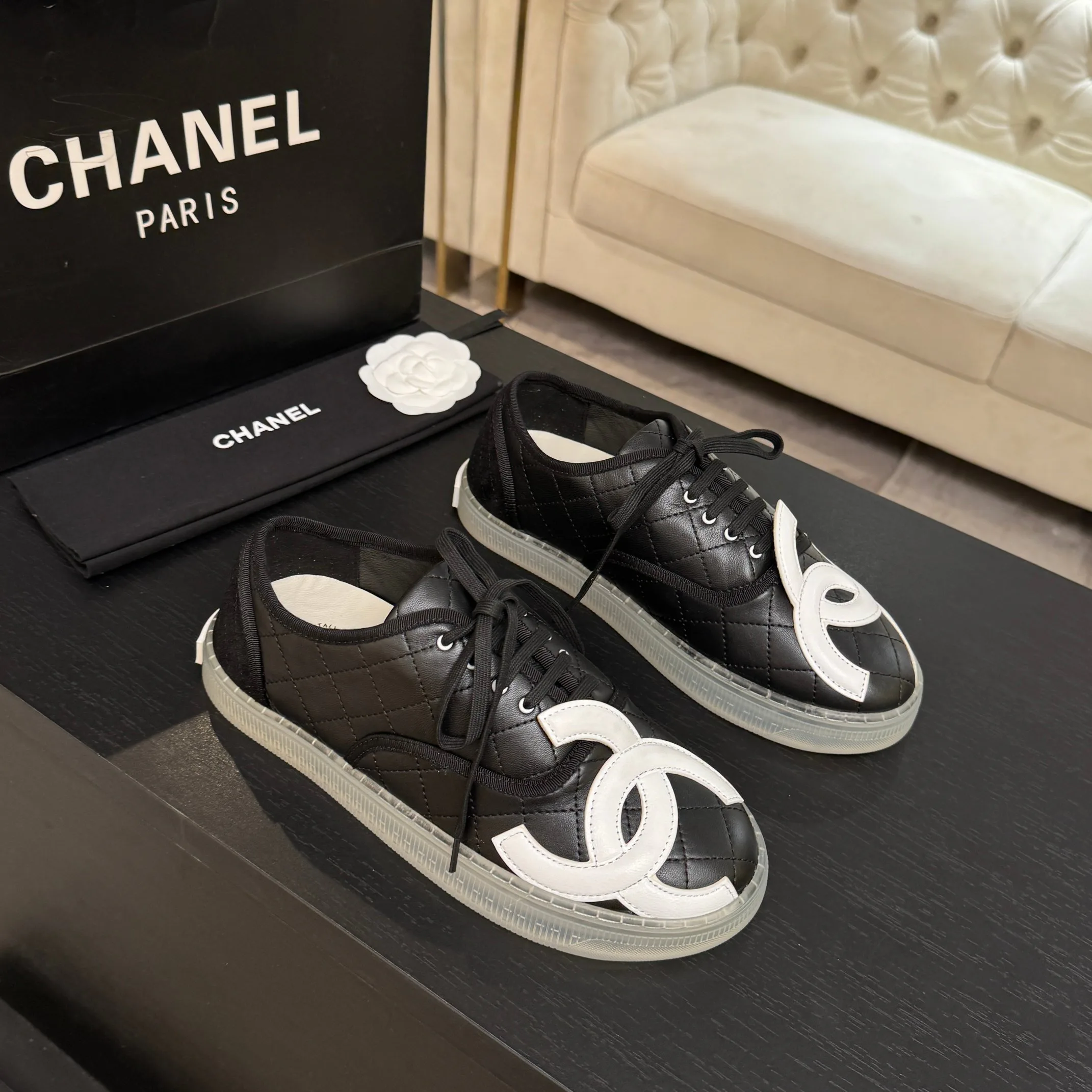 Кроссовки Женские Chanel 18738197