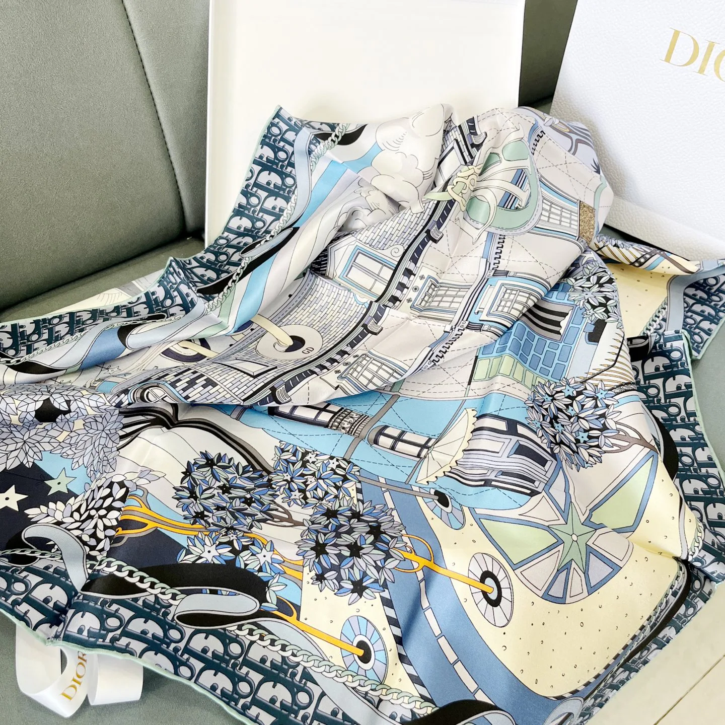 Платки Christian Dior 13560883