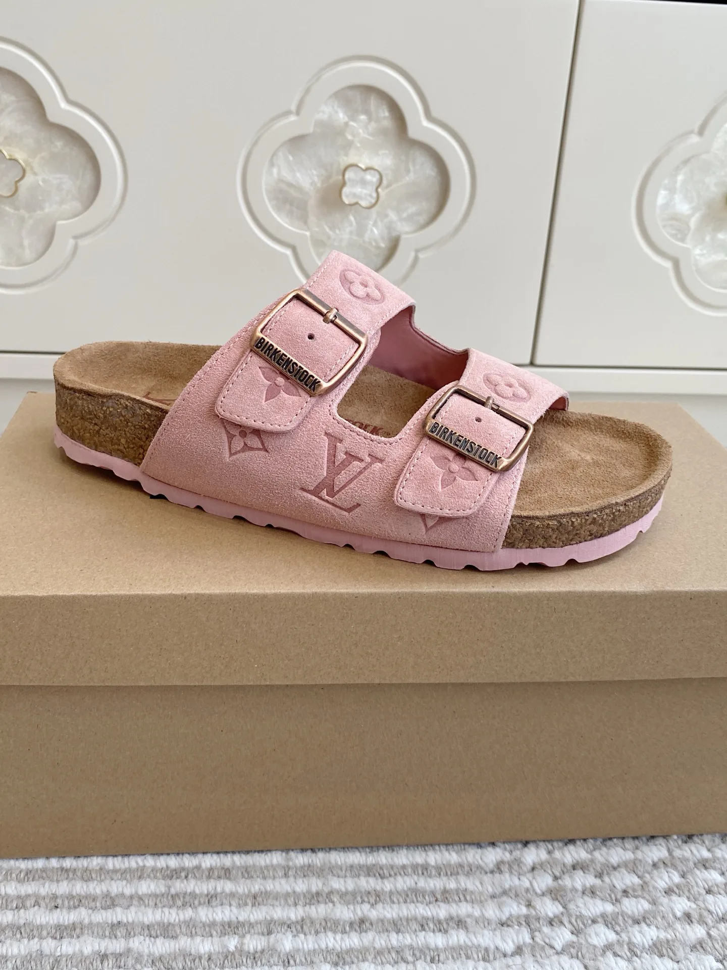 Шлепанцы Женские Louis Vuitton 11599277