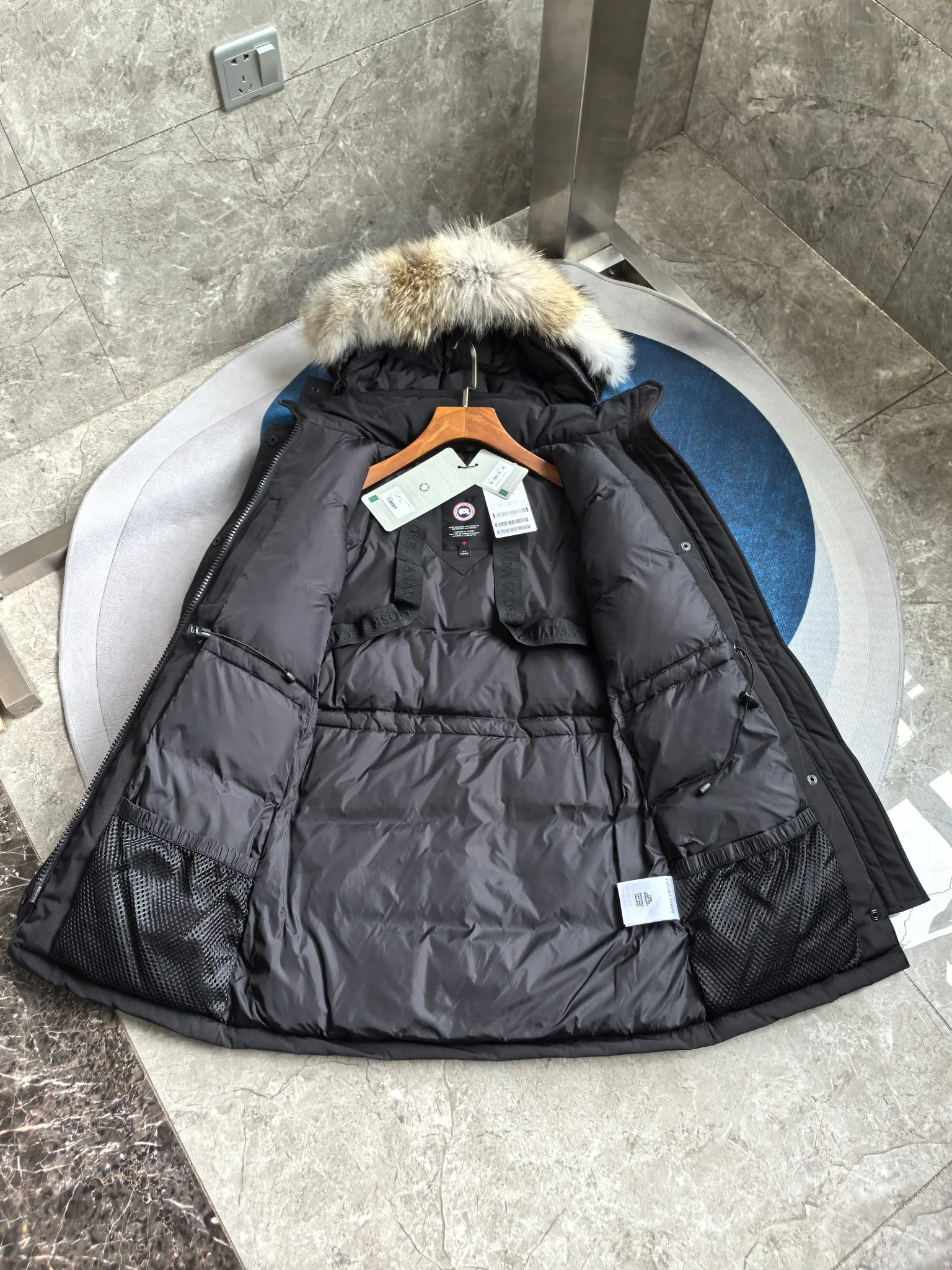 Куртки И Пуховики Женские Canada Goose 18188610