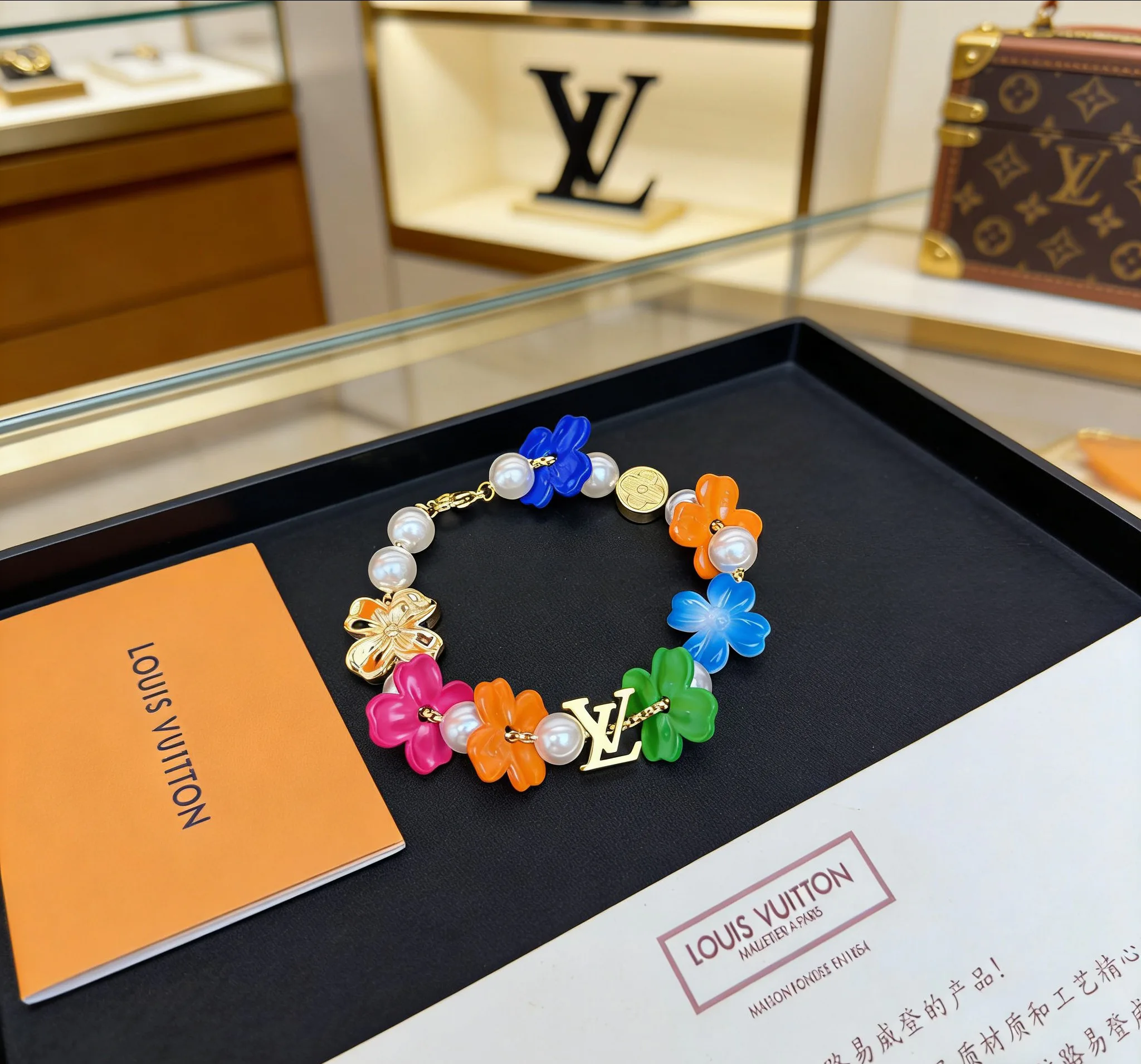 Бижутерия Louis Vuitton 12714093