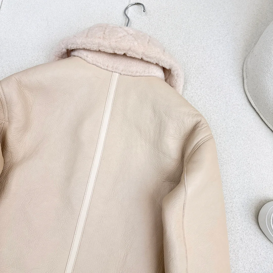 Куртки И Пуховики Женские Christian Dior 302589