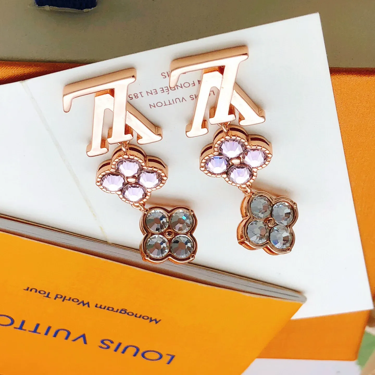 Бижутерия Louis Vuitton 474865