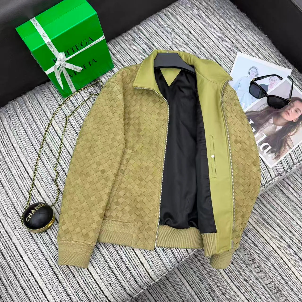 Кожаные Куртки И Дублёнки Мужские Bottega Veneta 10675624