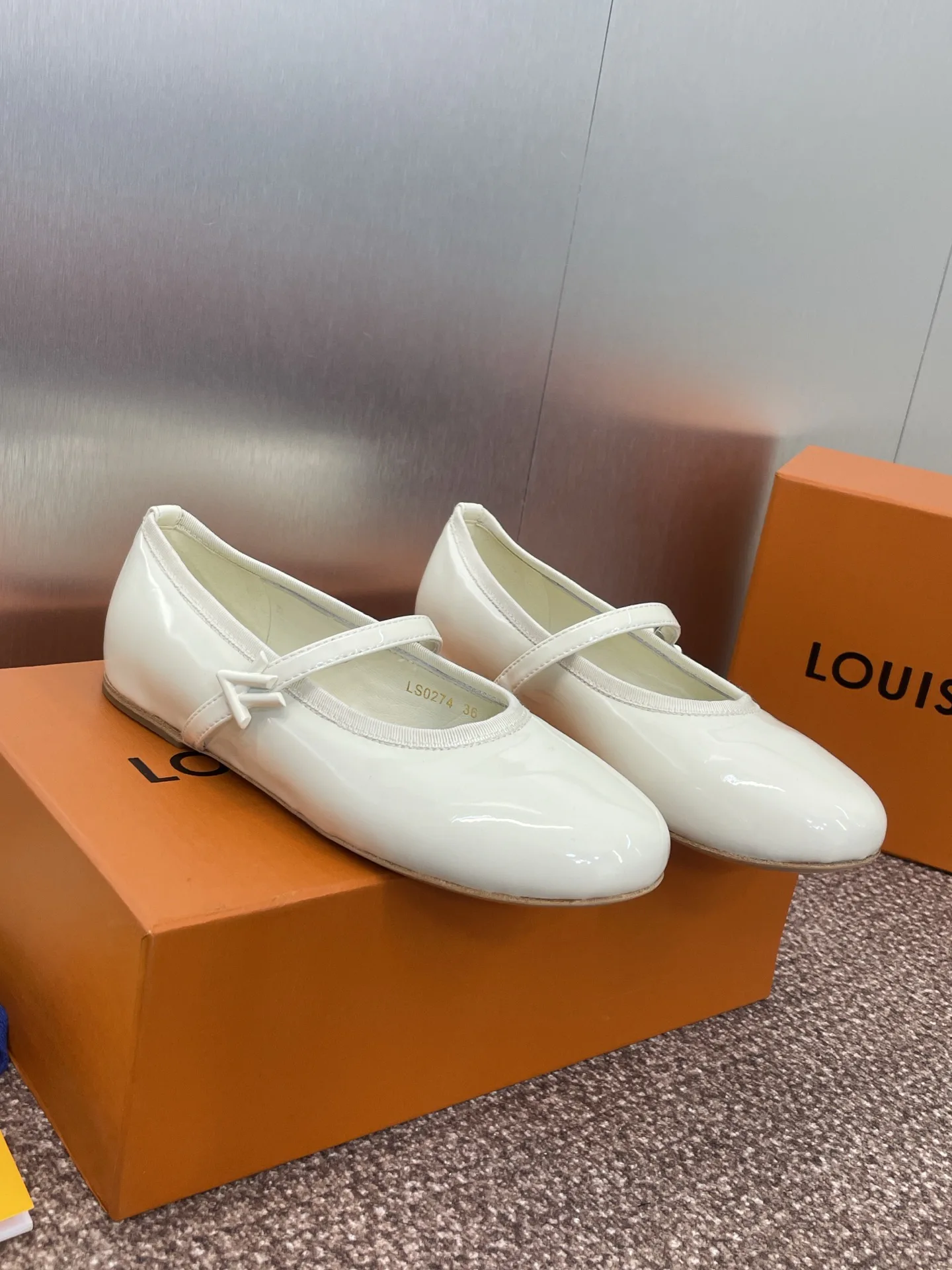 Туфли Женские Louis Vuitton 13346508