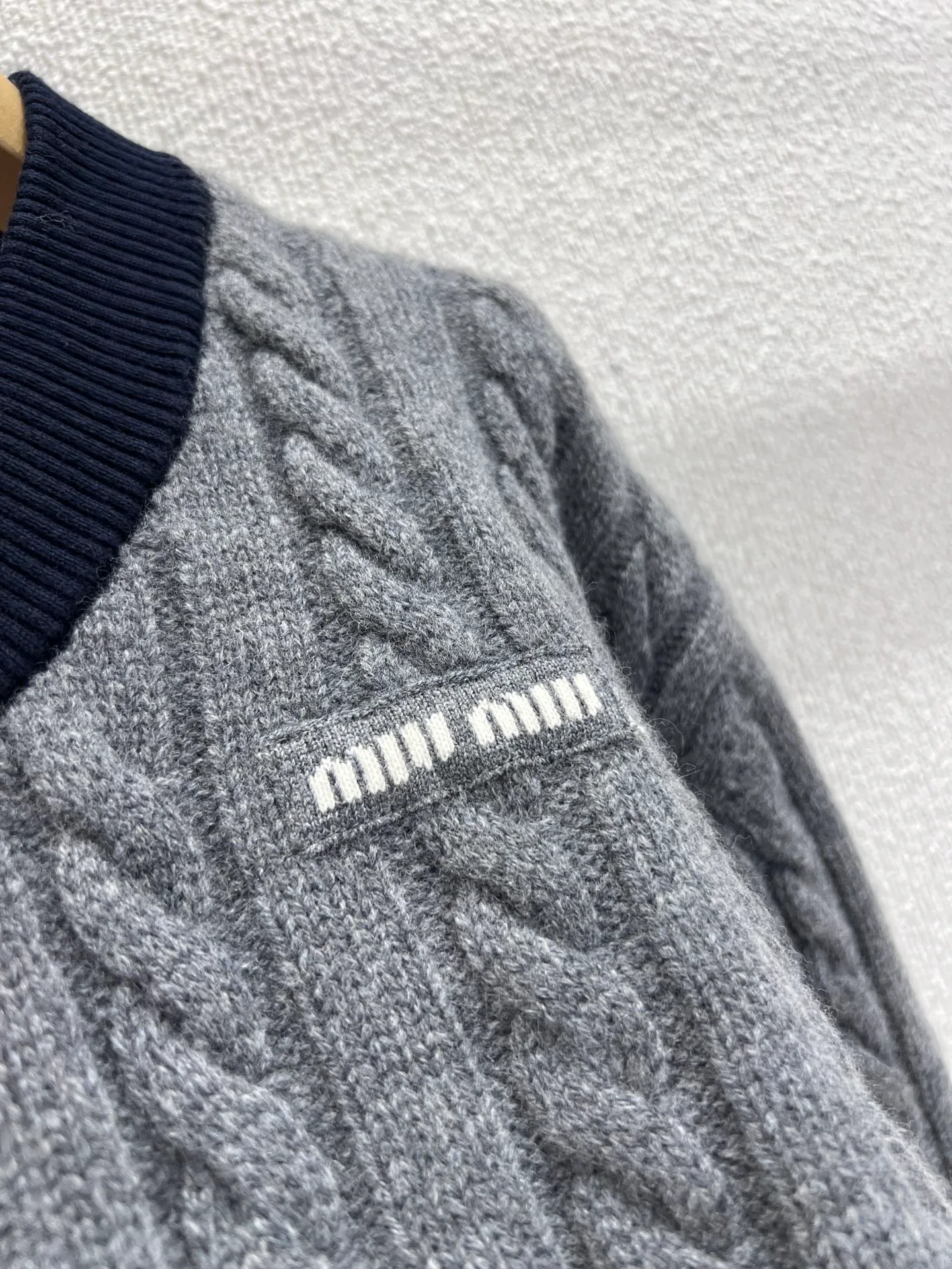 Джемперы И Свитеры Женские Miu Miu 144786